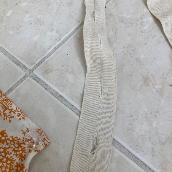 Sur La Table Apron - Picture 6 of 8